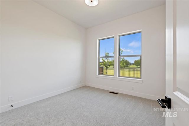 11179 S Corballis Ln, Kuna, ID 83634