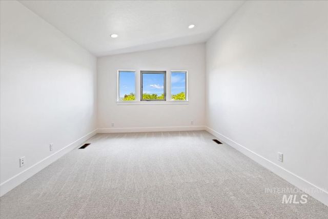 11179 S Corballis Ln, Kuna, ID 83634