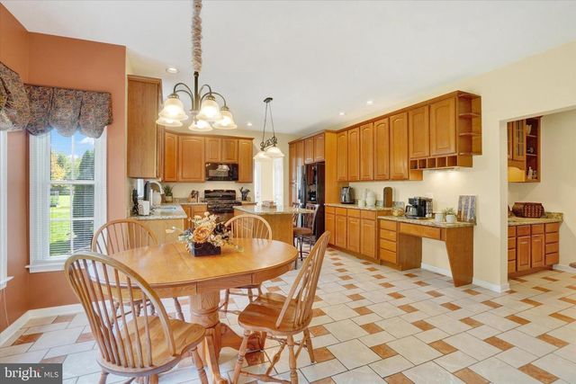 2653 FERNCREEK LN, York, PA 17404