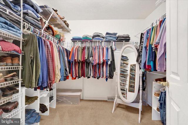 2653 FERNCREEK LN, York, PA 17404