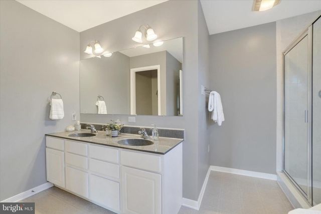 2653 FERNCREEK LN, York, PA 17404