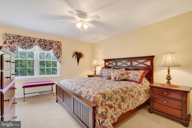 2653 FERNCREEK LN, York, PA 17404