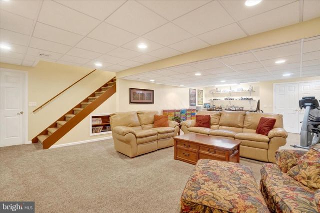 2653 FERNCREEK LN, York, PA 17404