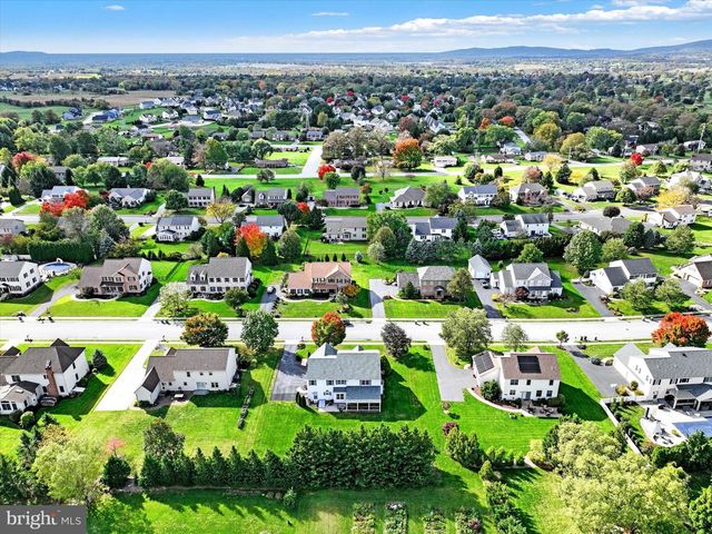 2653 FERNCREEK LN, York, PA 17404