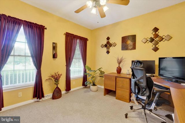 2653 FERNCREEK LN, York, PA 17404