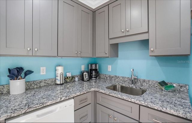 1325 GULF DRIVE N 125, Bradenton Beach, FL 34217