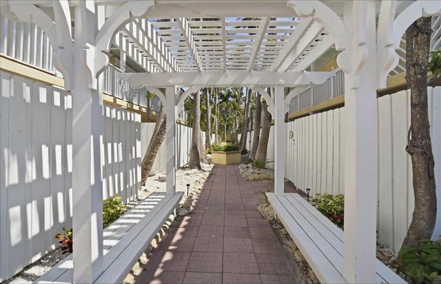 1325 GULF DRIVE N 125, Bradenton Beach, FL 34217