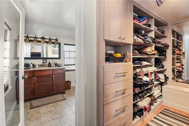 29 Poppy Drive, Cranston, RI 02920