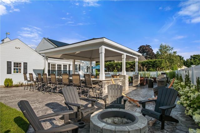 29 Poppy Drive, Cranston, RI 02920