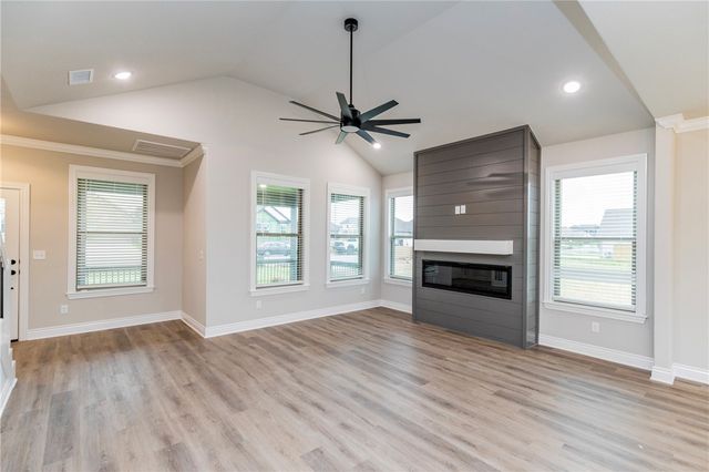6608 SW Orange Avenue, Bentonville, AR 72713