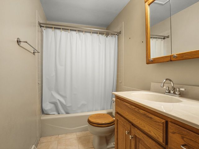 6211 Columbine Boulevard, Rockford, IL 61108