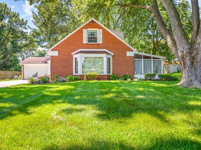 6211 Columbine Boulevard, Rockford, IL 61108