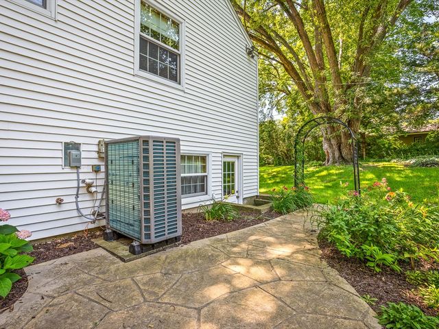 6211 Columbine Boulevard, Rockford, IL 61108