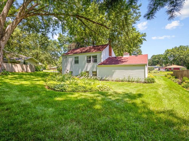 6211 Columbine Boulevard, Rockford, IL 61108