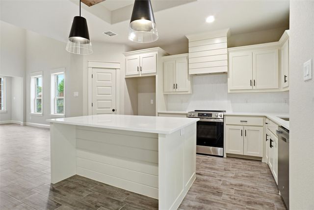 201 Legacy Boulevard, Weatherford, TX 76085