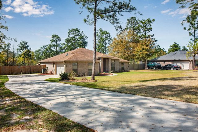 6494 Welannee Boulevard, Laurel Hill, FL 32567
