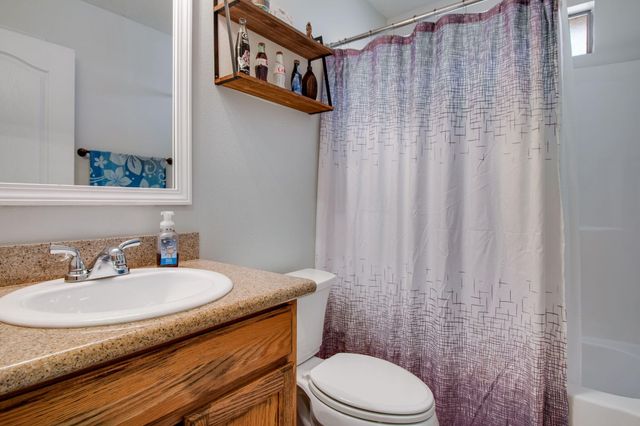 6494 Welannee Boulevard, Laurel Hill, FL 32567