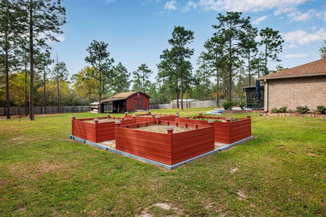 6494 Welannee Boulevard, Laurel Hill, FL 32567