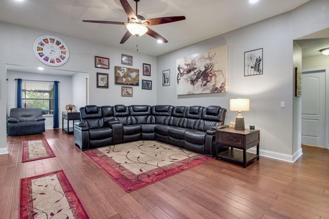 6494 Welannee Boulevard, Laurel Hill, FL 32567