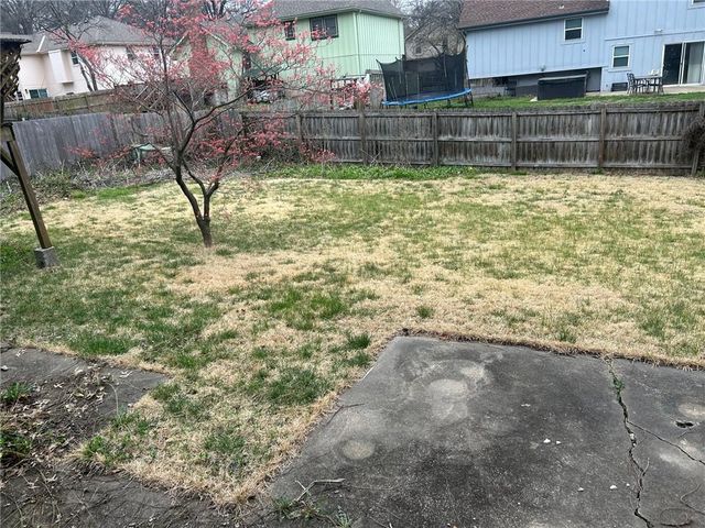 16608 W 145th Terrace, Olathe, KS 66062