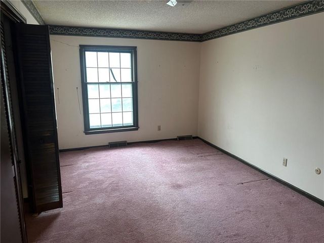 16608 W 145th Terrace, Olathe, KS 66062