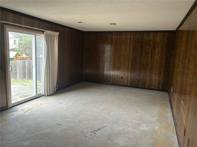 16608 W 145th Terrace, Olathe, KS 66062