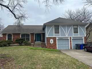 16608 W 145th Terrace, Olathe, KS 66062