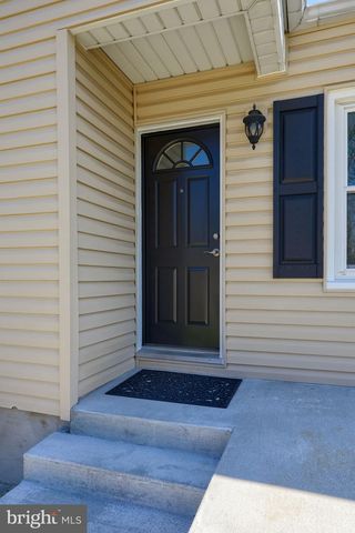 2581 MAYFIELD ST, York, PA 17406