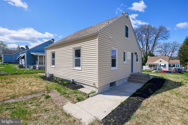 2581 MAYFIELD ST, York, PA 17406