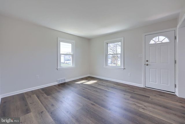 2581 MAYFIELD ST, York, PA 17406