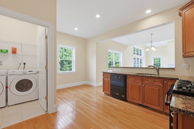 106 Walden Way 106, Milford, MA 01757