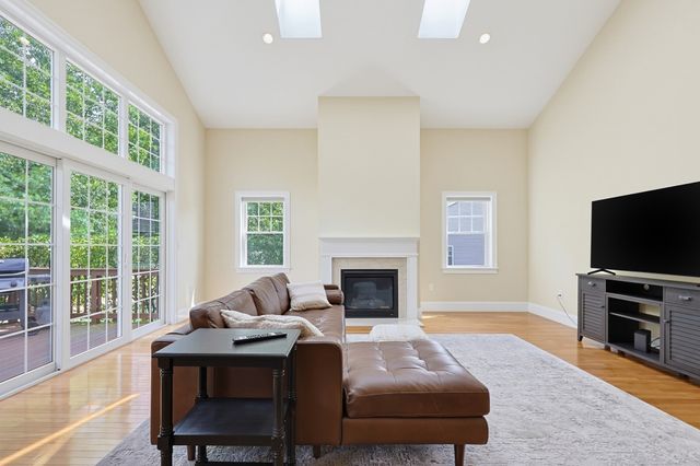 106 Walden Way 106, Milford, MA 01757