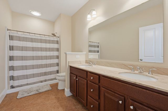 106 Walden Way 106, Milford, MA 01757