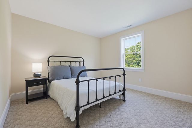 106 Walden Way 106, Milford, MA 01757