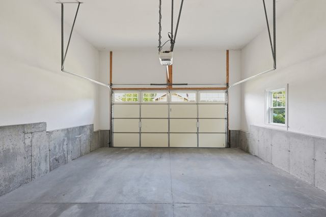 106 Walden Way 106, Milford, MA 01757
