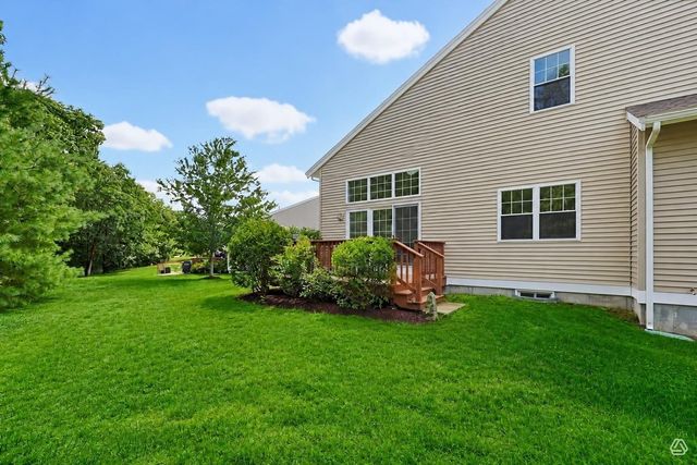 106 Walden Way 106, Milford, MA 01757