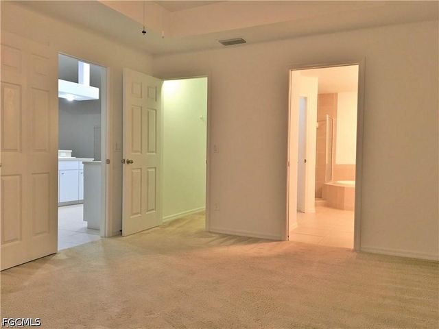 2221 SW 8th PL, Cape Coral, FL 33991