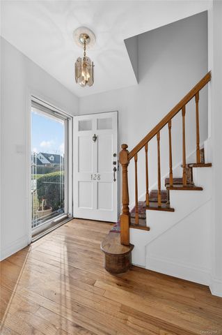 128 Beech Street, Floral Park, NY 11001