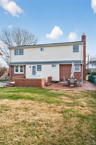 128 Beech Street, Floral Park, NY 11001