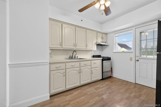 128 Beech Street, Floral Park, NY 11001