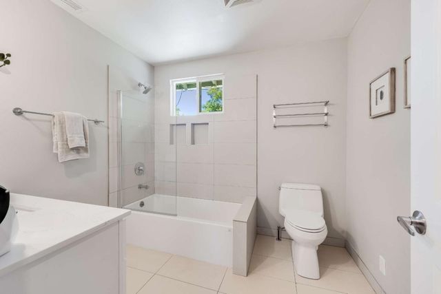 3201-3203 Hoover Street, Redwood City, CA 94063