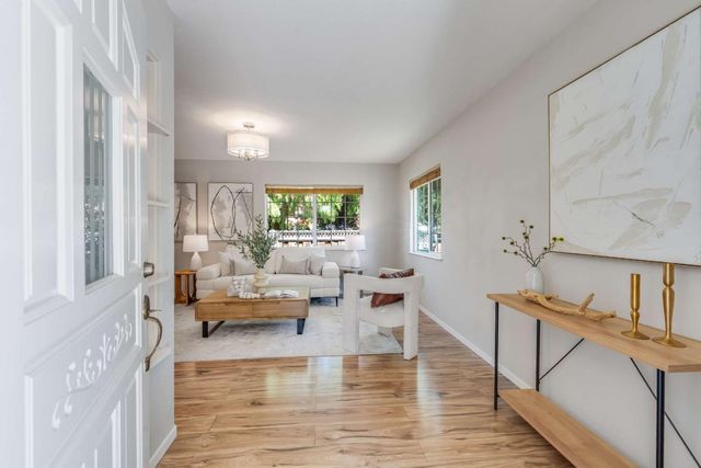 3201-3203 Hoover Street, Redwood City, CA 94063