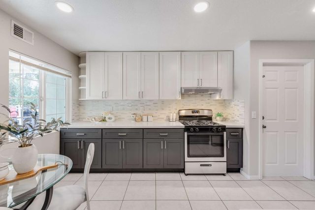3201-3203 Hoover Street, Redwood City, CA 94063