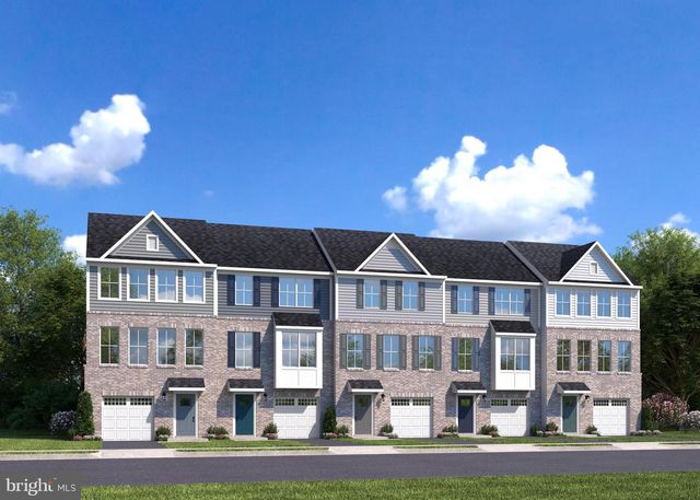 3525 DESTRIER ST, Ranson, WV 25438