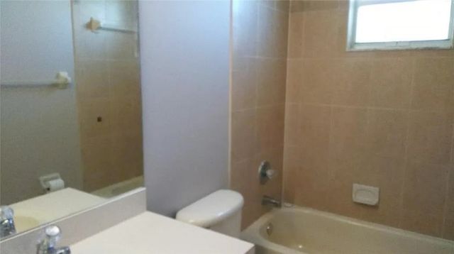 7955 101st Court, Vero Beach, FL 32967