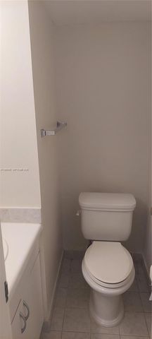 4334 NW 9th Ave 9-2G, Deerfield Beach, FL 33064