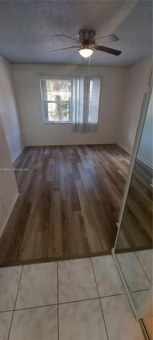 4334 NW 9th Ave 9-2G, Deerfield Beach, FL 33064