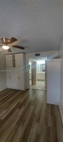 4334 NW 9th Ave 9-2G, Deerfield Beach, FL 33064