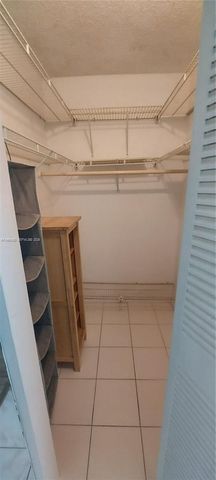 4334 NW 9th Ave 9-2G, Deerfield Beach, FL 33064