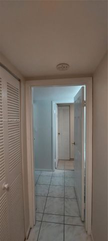 4334 NW 9th Ave 9-2G, Deerfield Beach, FL 33064